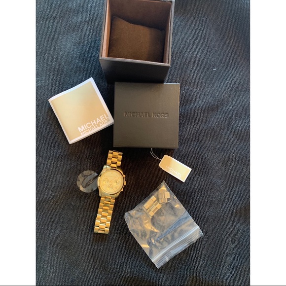 Michael Kors watch - Picture 2 of 9